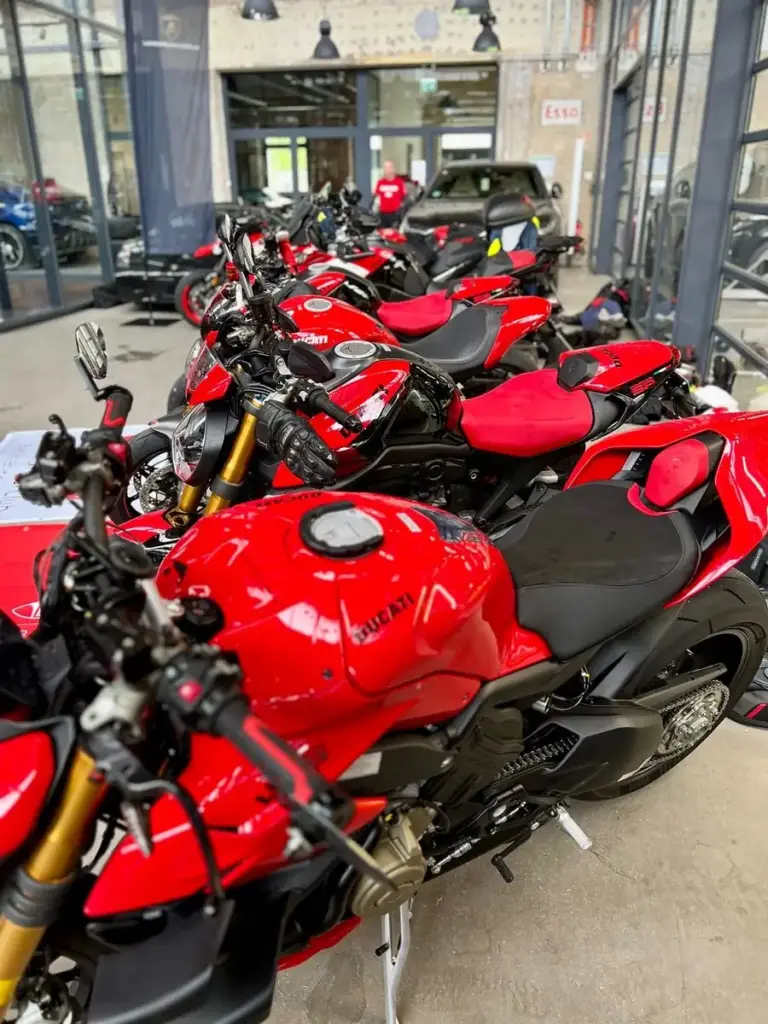 Lamborghini meets Ducati – Foto 4