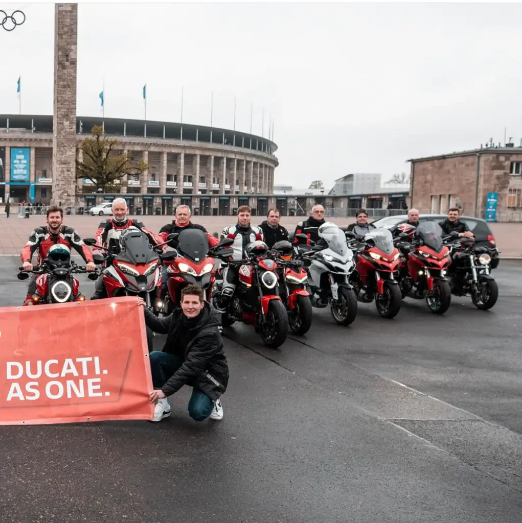 We Ride As One am Olympiastadion – Foto 2