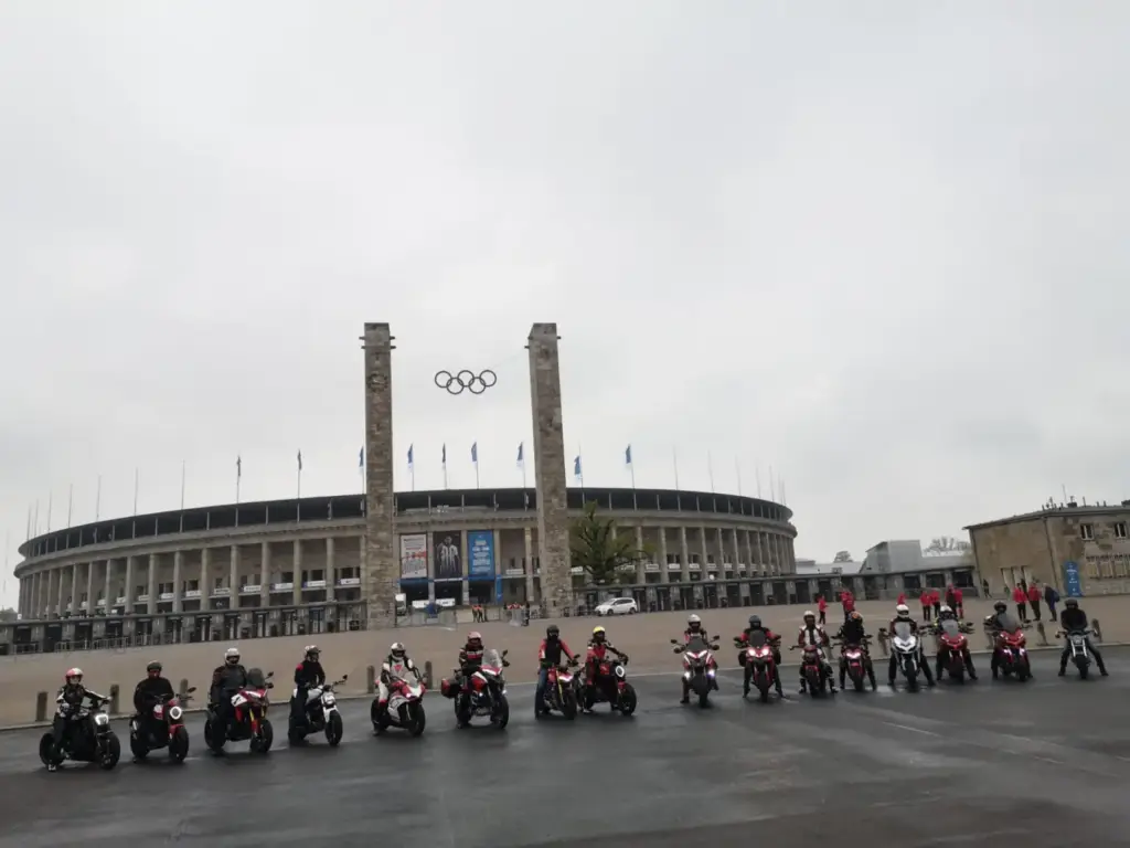 We Ride As One am Olympiastadion – Foto 7